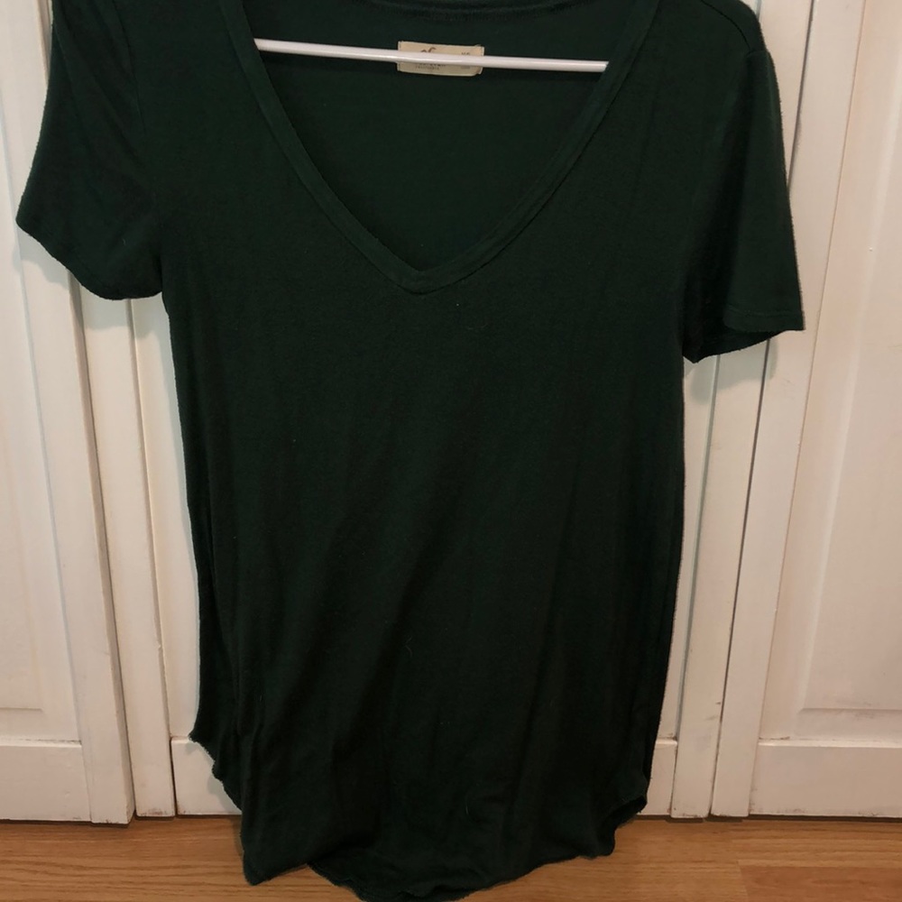 A simple Hollister t shirt